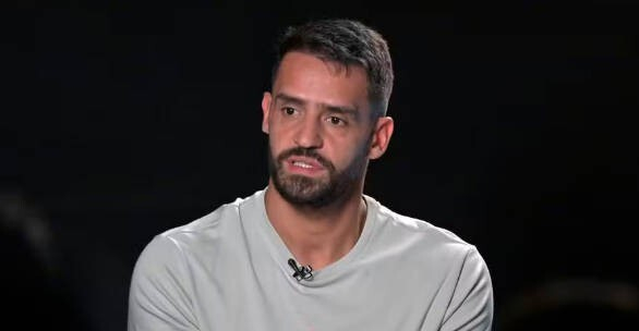 球并送出了 球并送出了