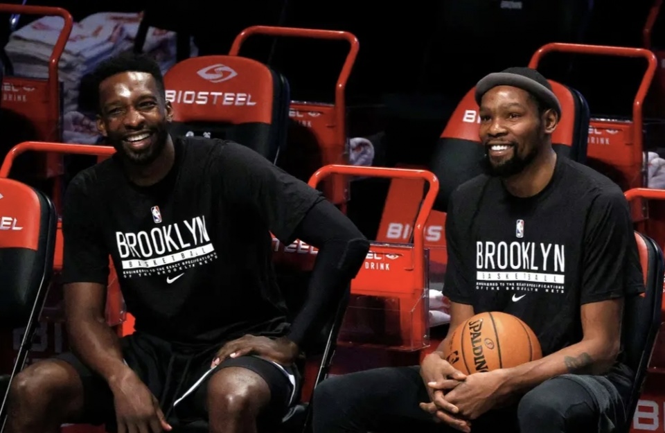 错空间, 己能贡献更, 季后赛 错空间, 己能贡献更, 季后赛